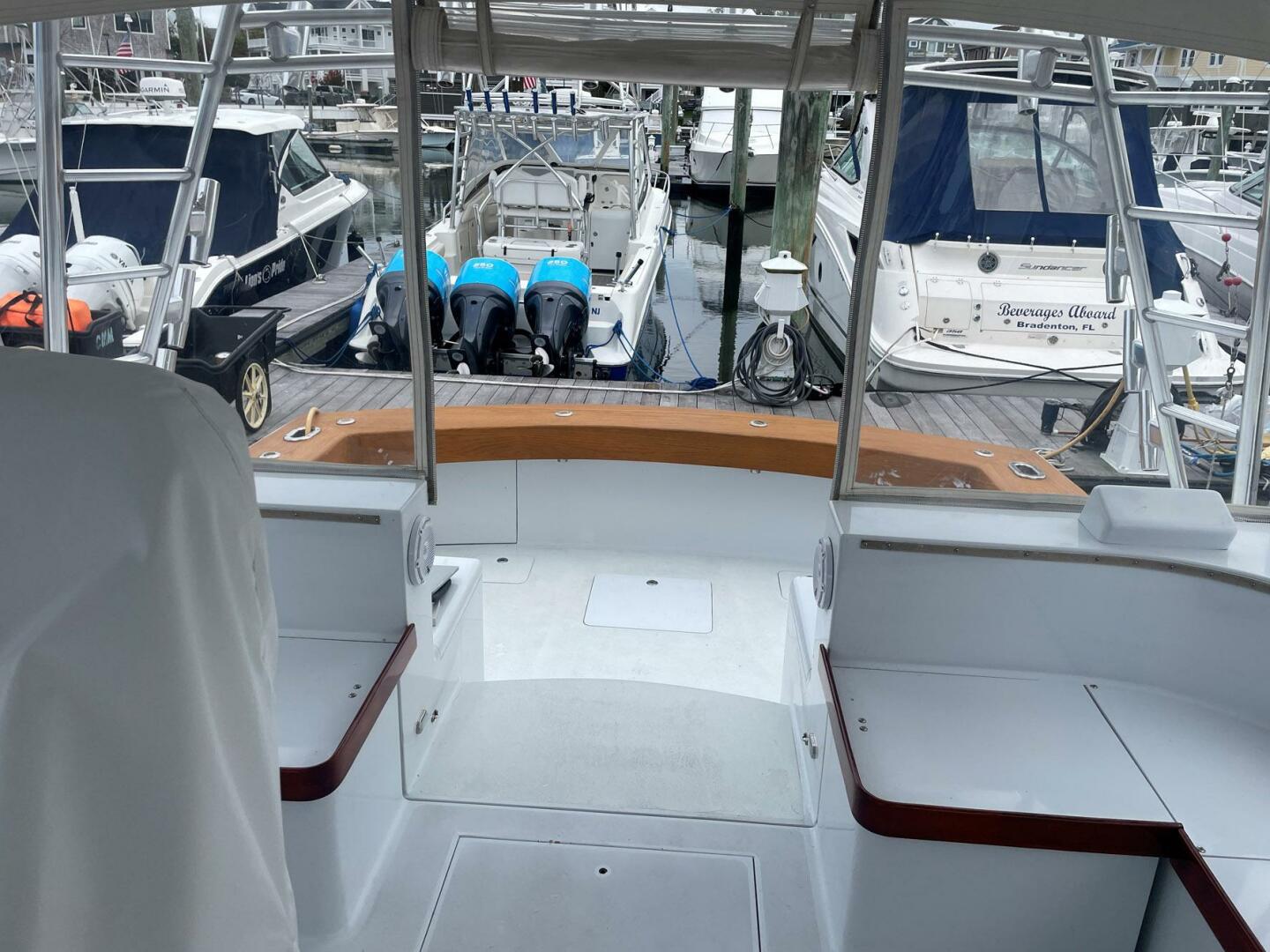 2005 Custom Carolina 40 DeSanti - Image 44