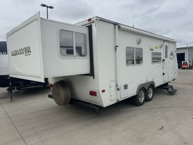 2009 Forest River Surveyor SV-235RKS - Image 3