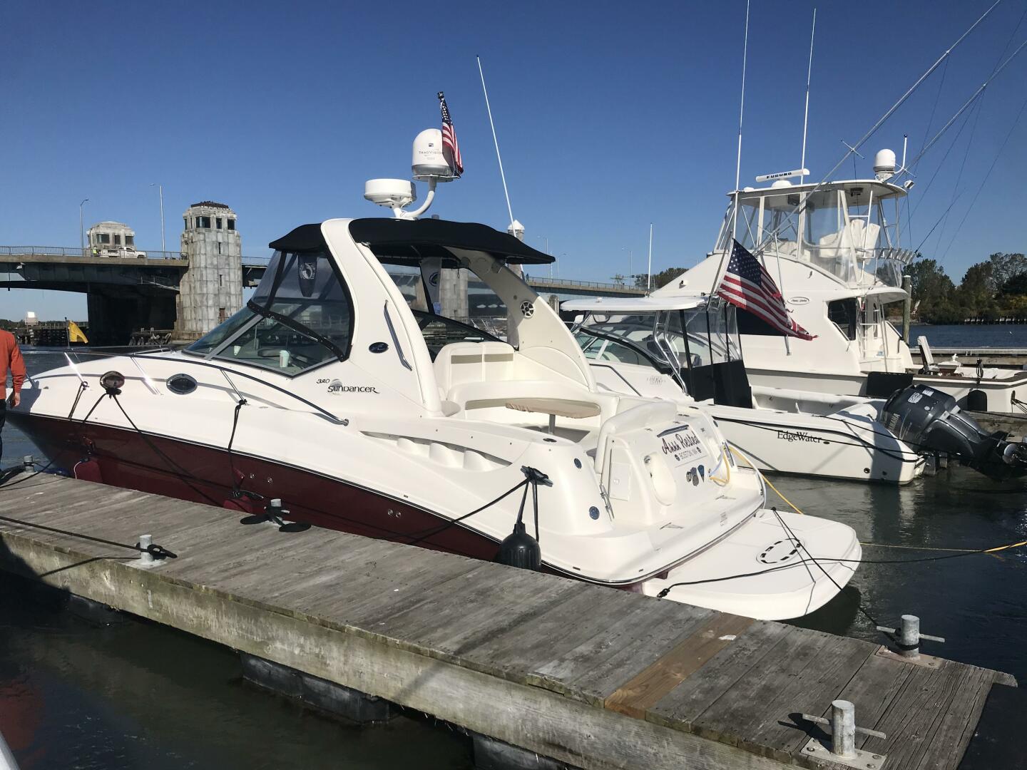2007 Sea Ray 320 Sundancer - Image 7