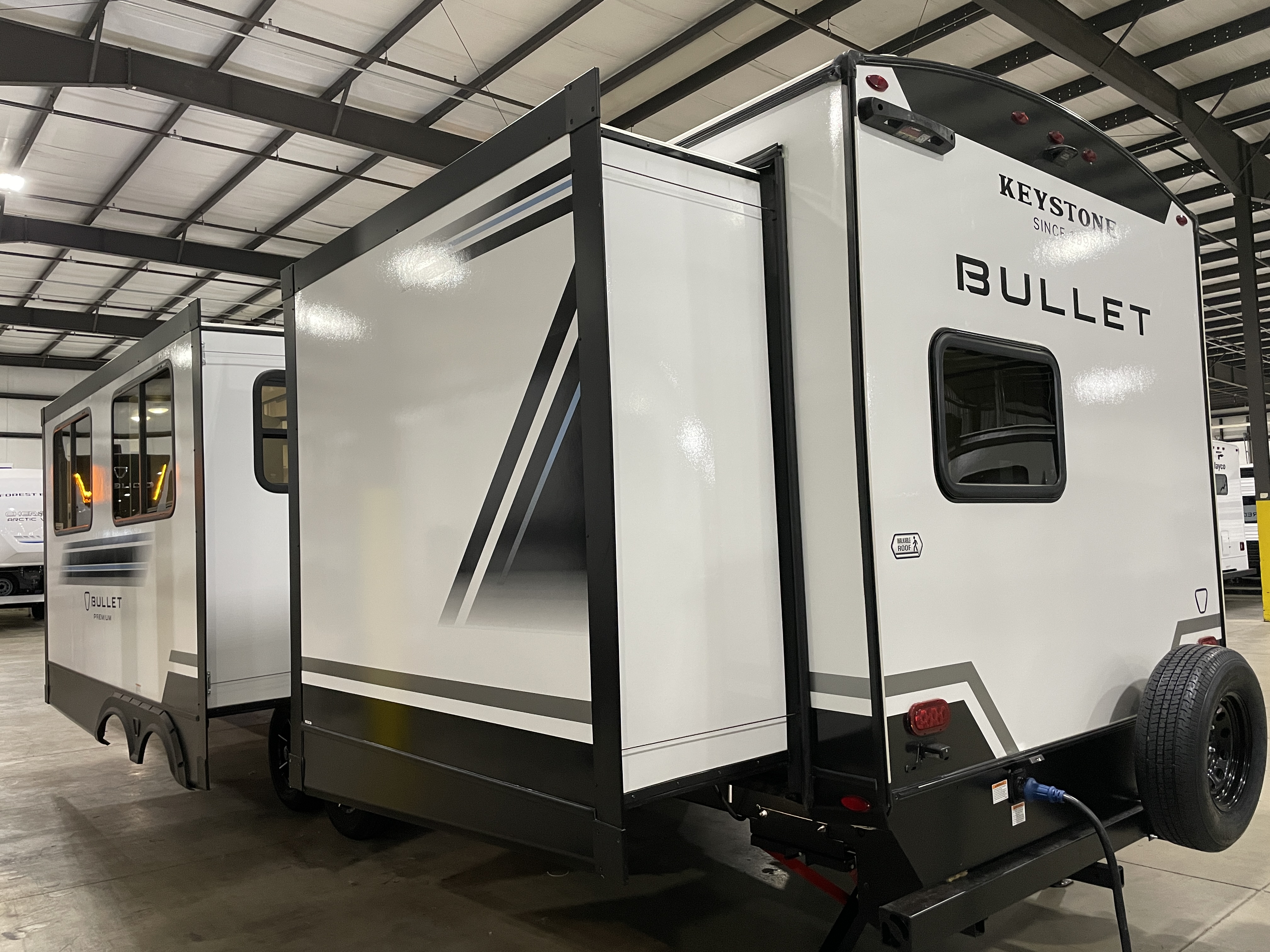 2026 Keystone Bullet Premium 330BKQ - Image 3