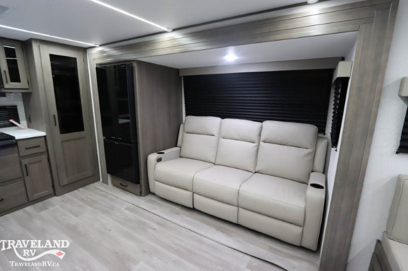 2025 Grand Design Transcend 315RKT - Image 17
