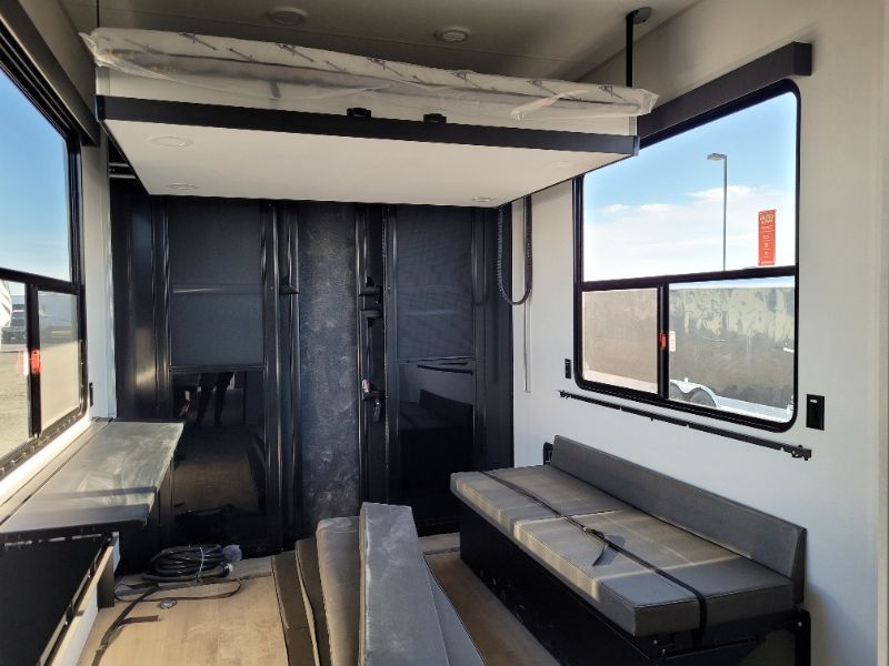 2026 Grand Design Momentum G-Class Fifth Wheel 394G - Image 11