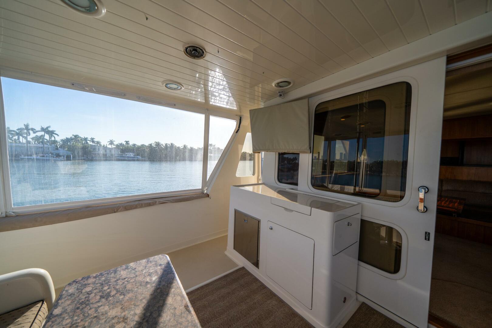 2006 Offshore Yachts 72 Pilothouse - Image 15