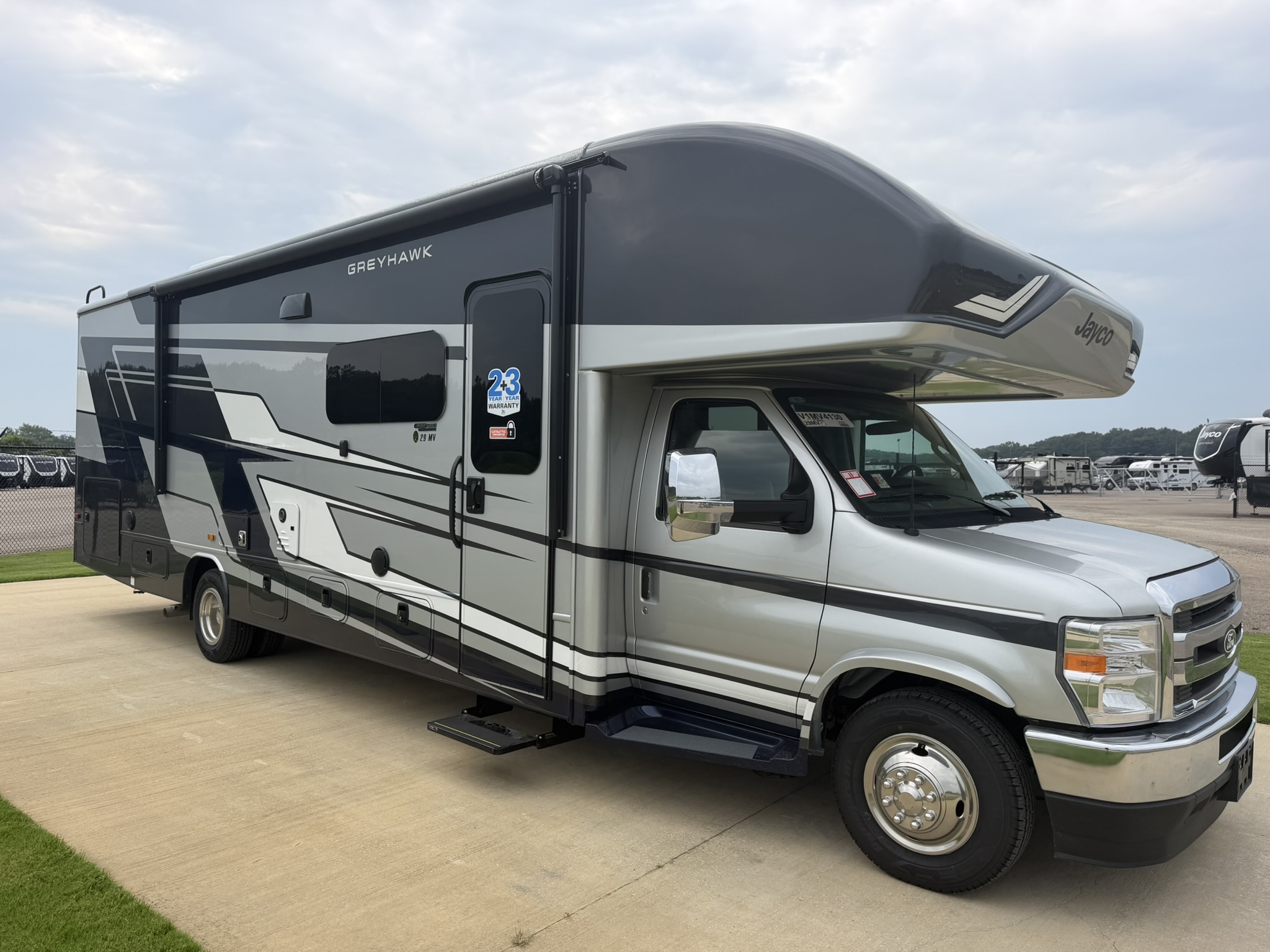 2027 JAYCO GREYHAWK 29MV - Image 2