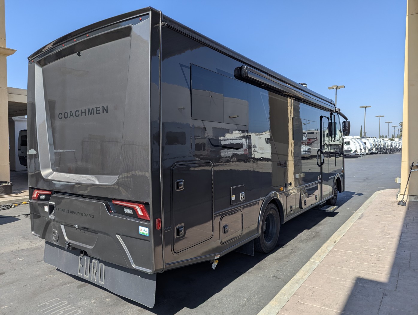 2026 Coachmen Euro 25TB - Image 6