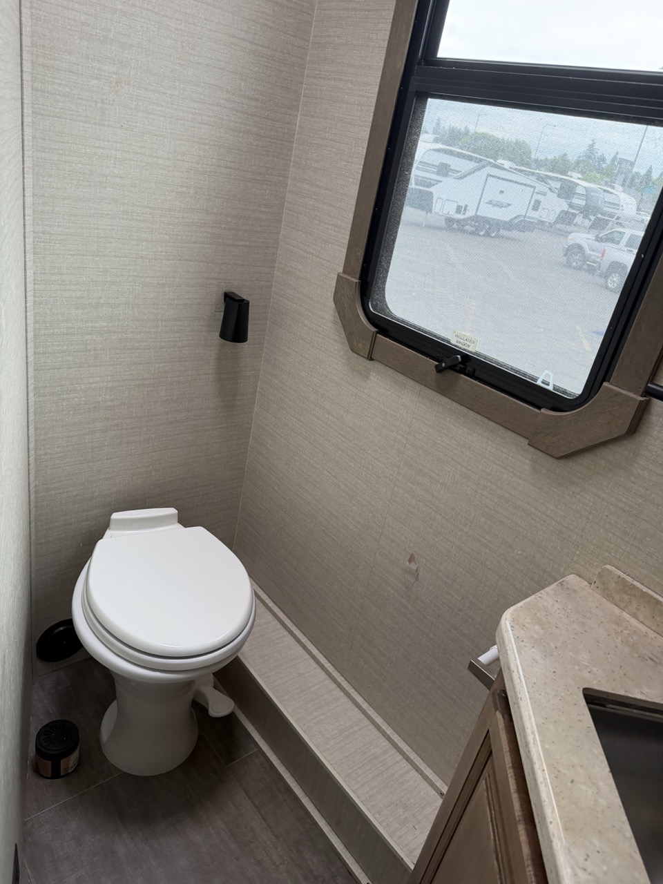 2019 Jayco Seneca 37K - Image 19