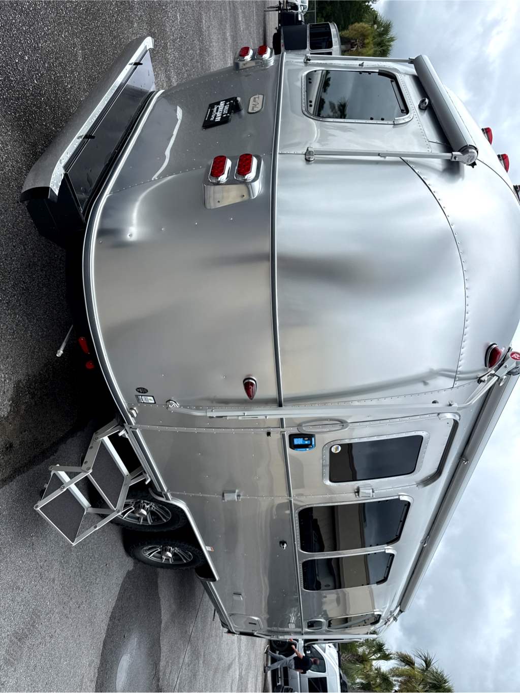 2026 AIRSTREAM TRADE WIND 23FBT - Image 4