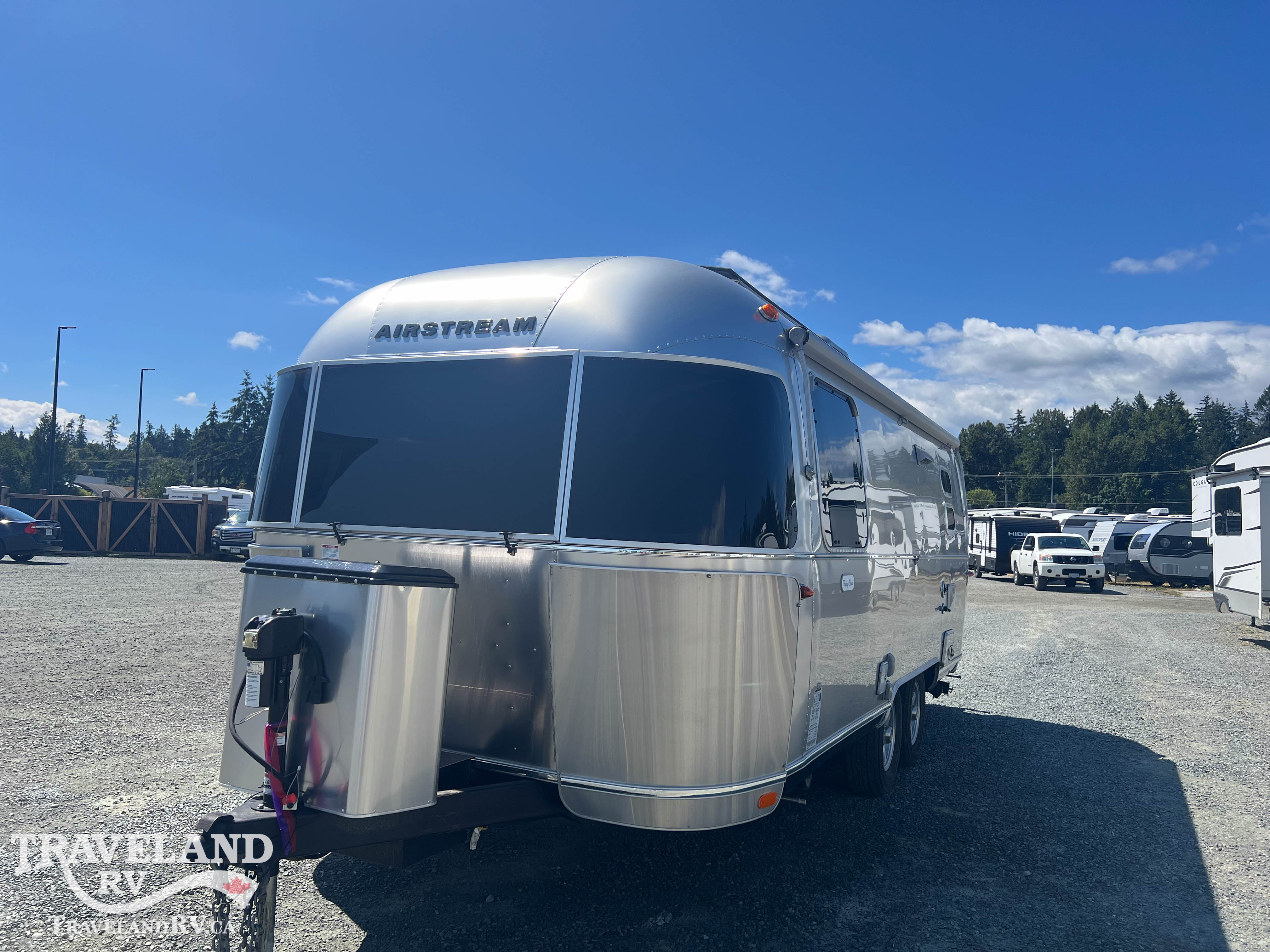 2023 Airstream Flying Cloud 23FBQ - Image 5