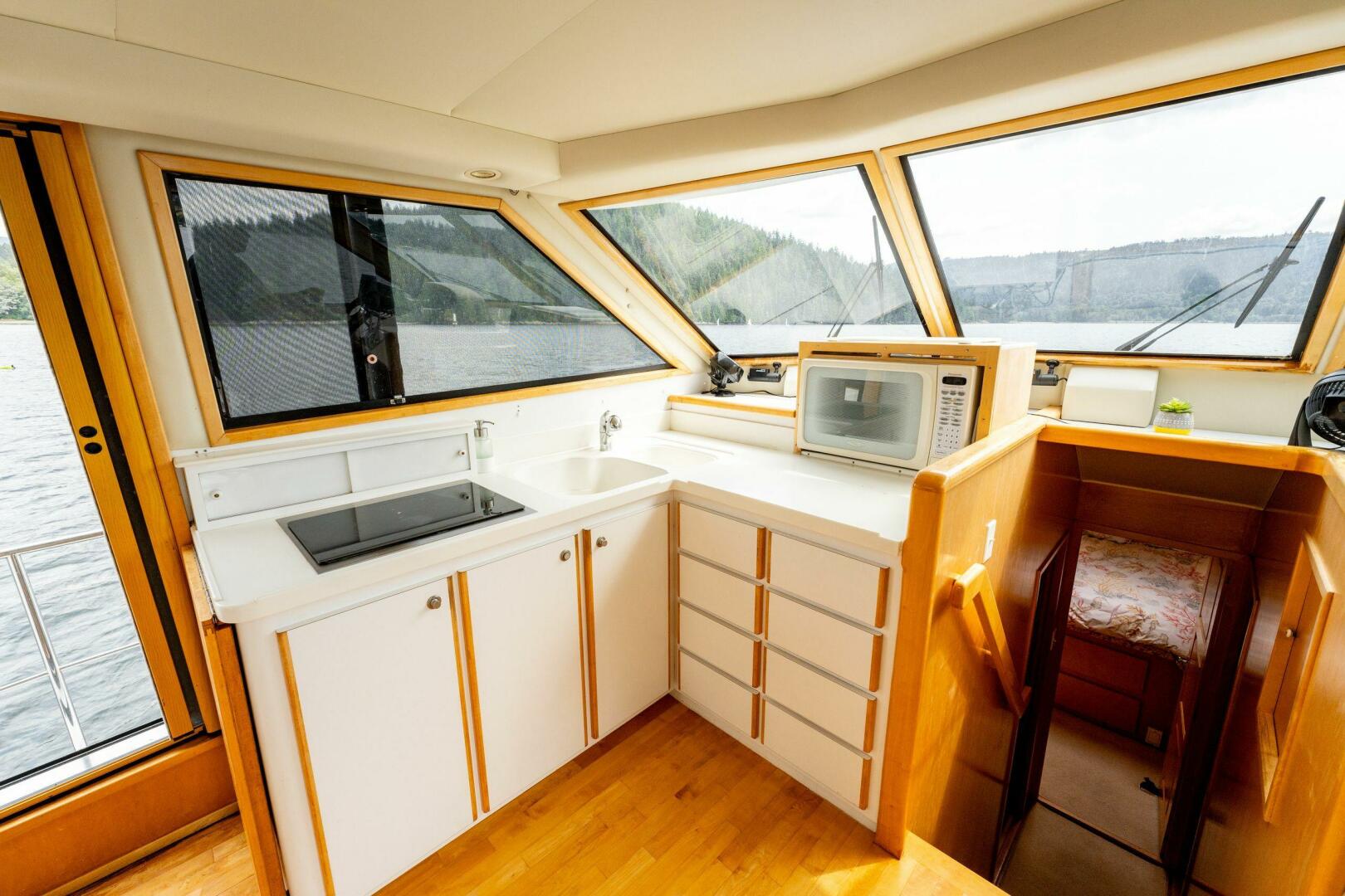 1997 Navigator Sundance 5600 - Image 71