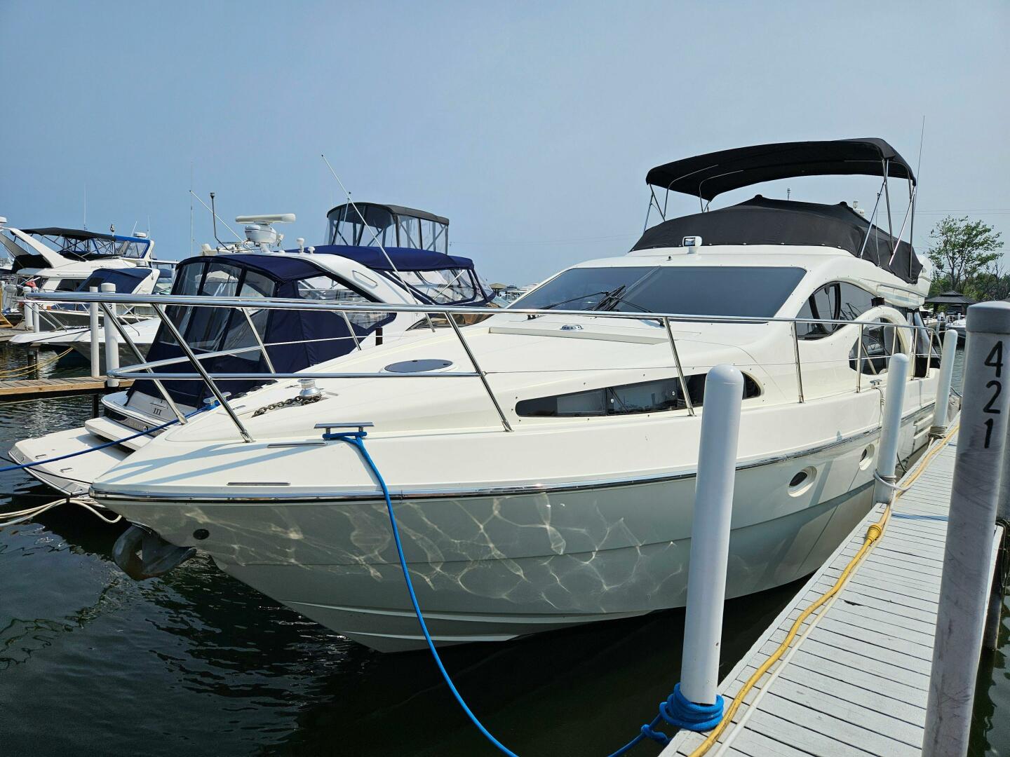 2003 Azimut 46 Motor Yacht - Image 7
