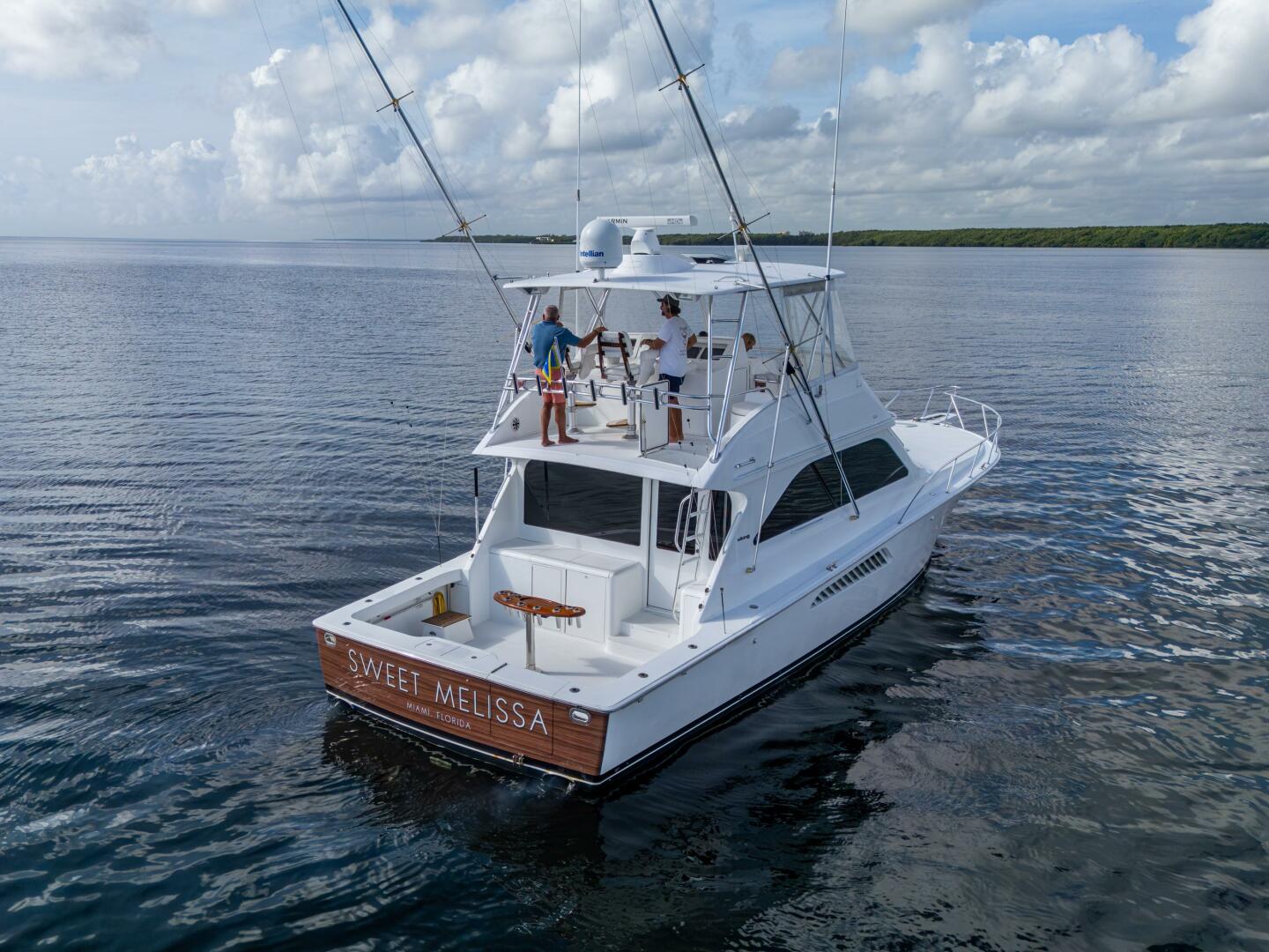 2004 Viking 48 Convertible - Image 5