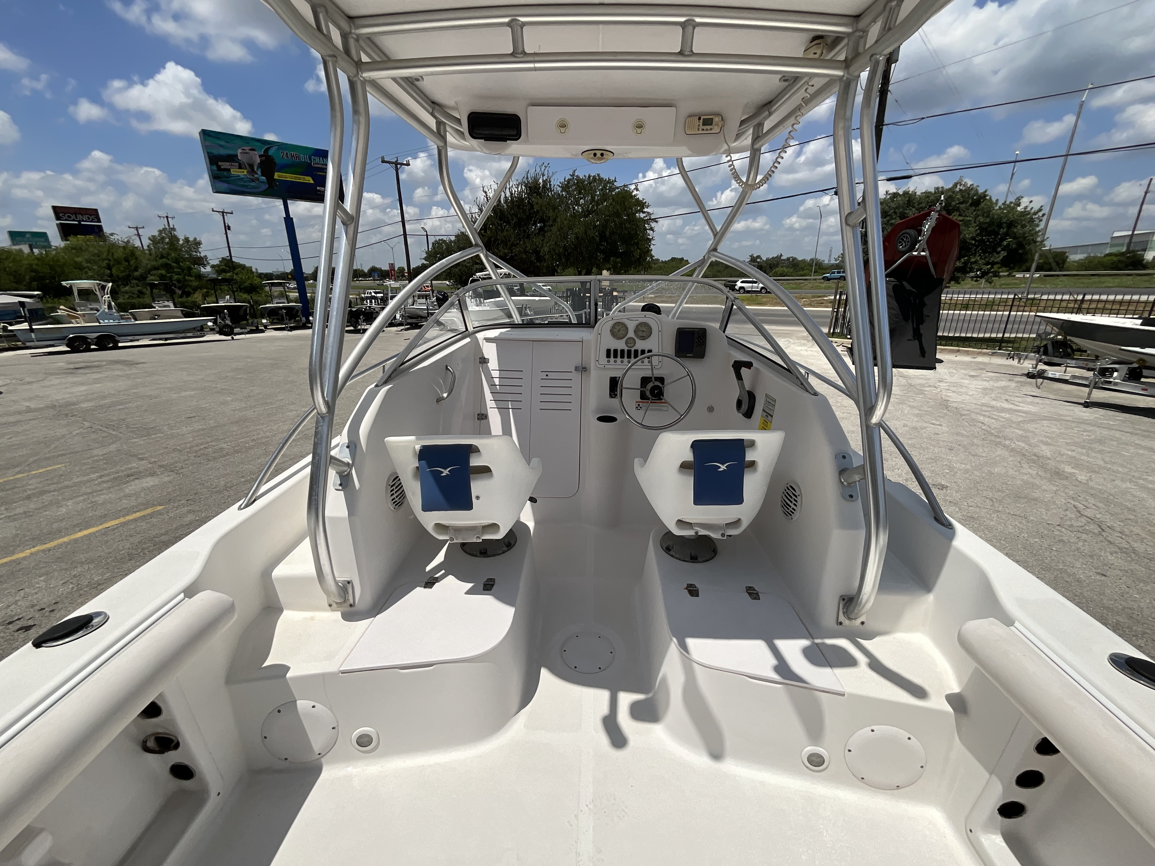 2006 PROLINE BOATS 2006 23 WALKAROUND - Image 8