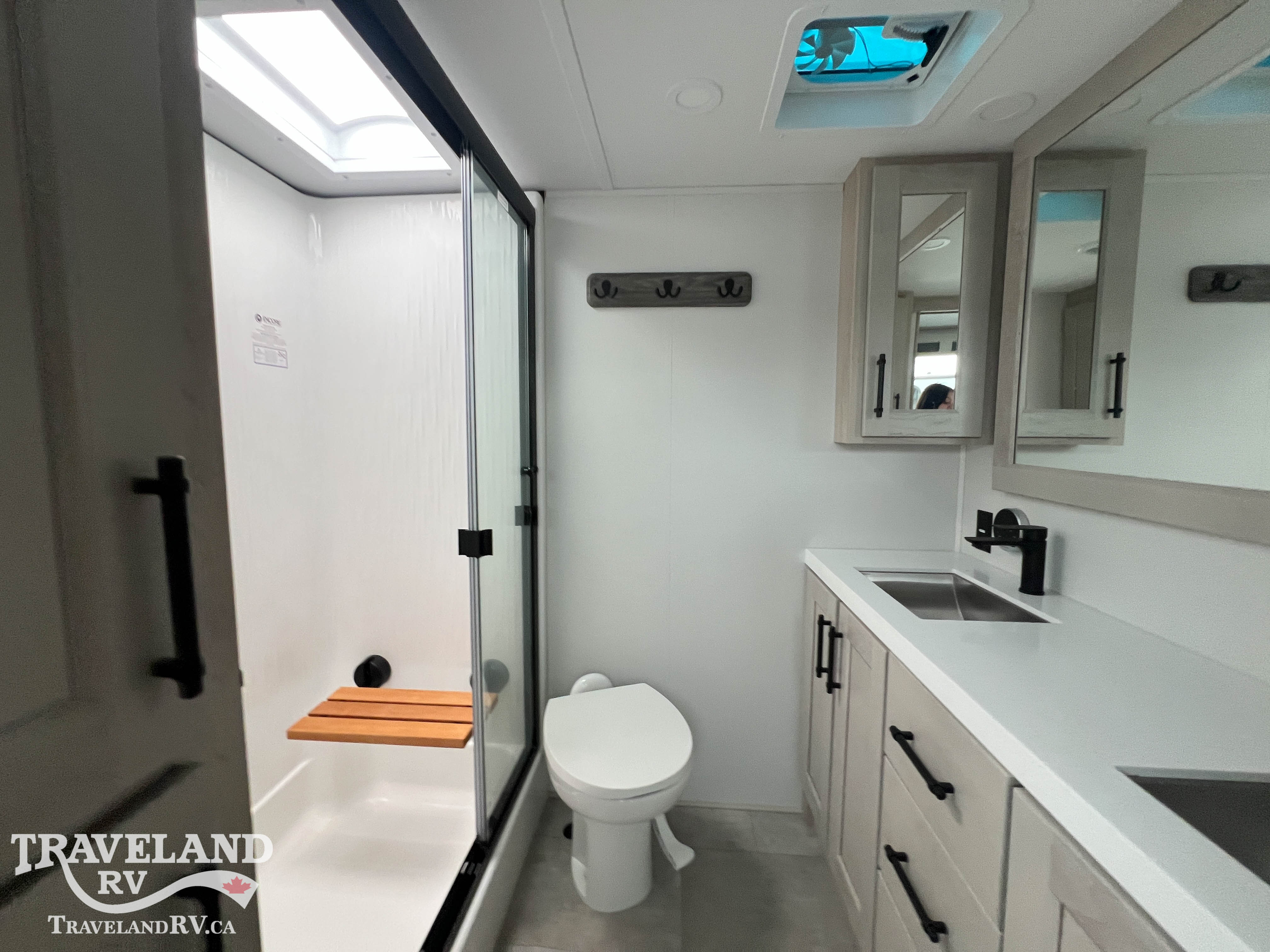 2025 Grand Design Solitude 390RK - Image 26