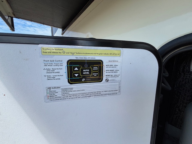 2018 Jayco North Point 379DBFS - Image 11