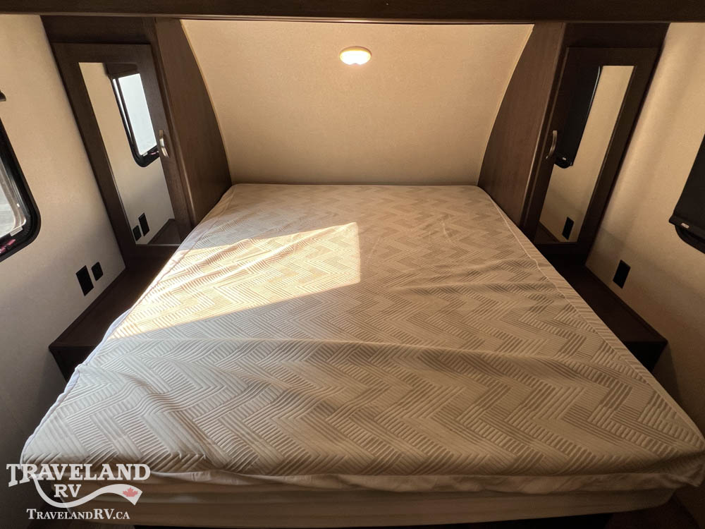 2018 Forest River Wildwood X-Lite West 210RBXL - Image 19