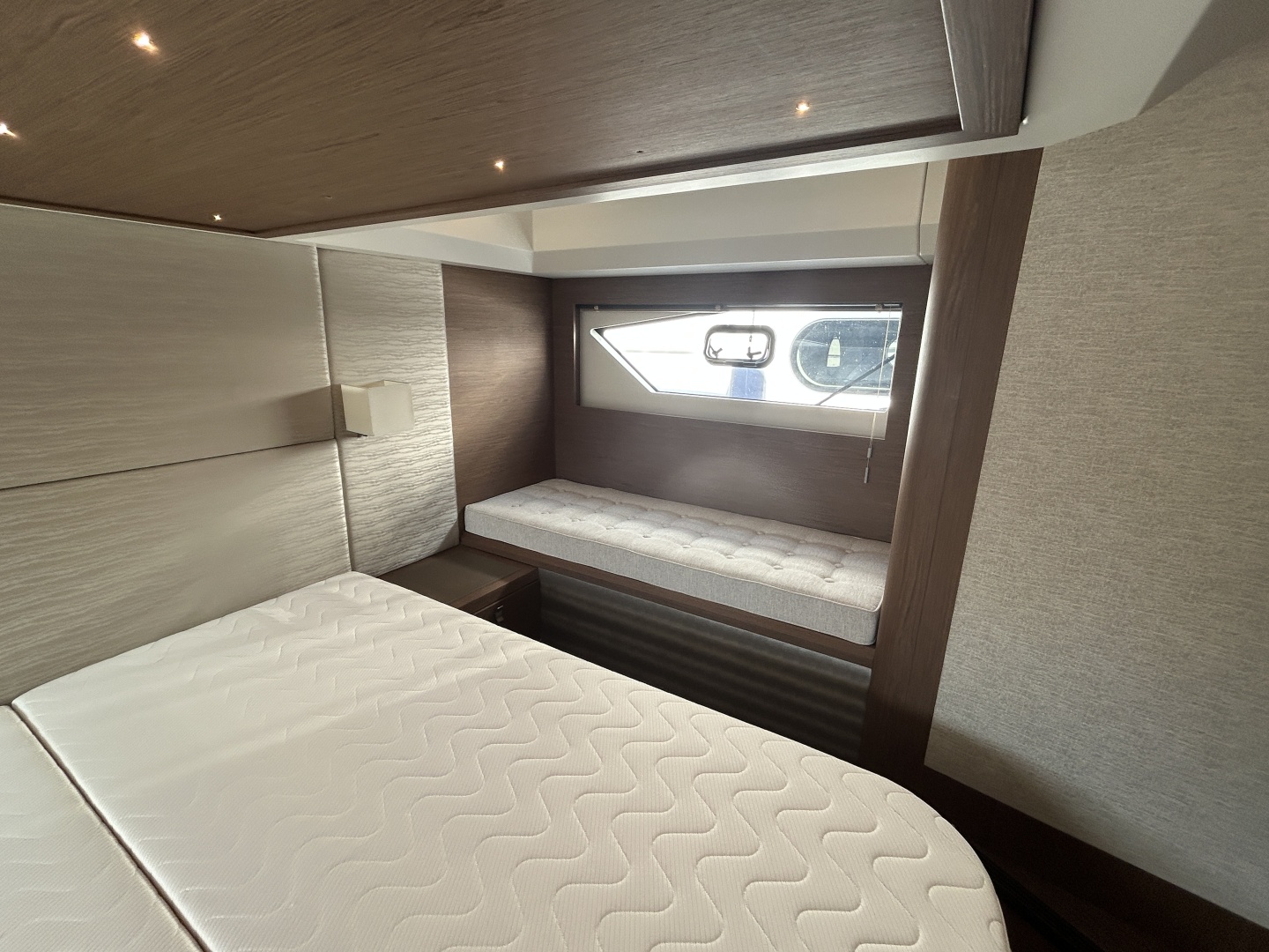 2018 Beneteau GRAN TURISMO 50 - Image 33