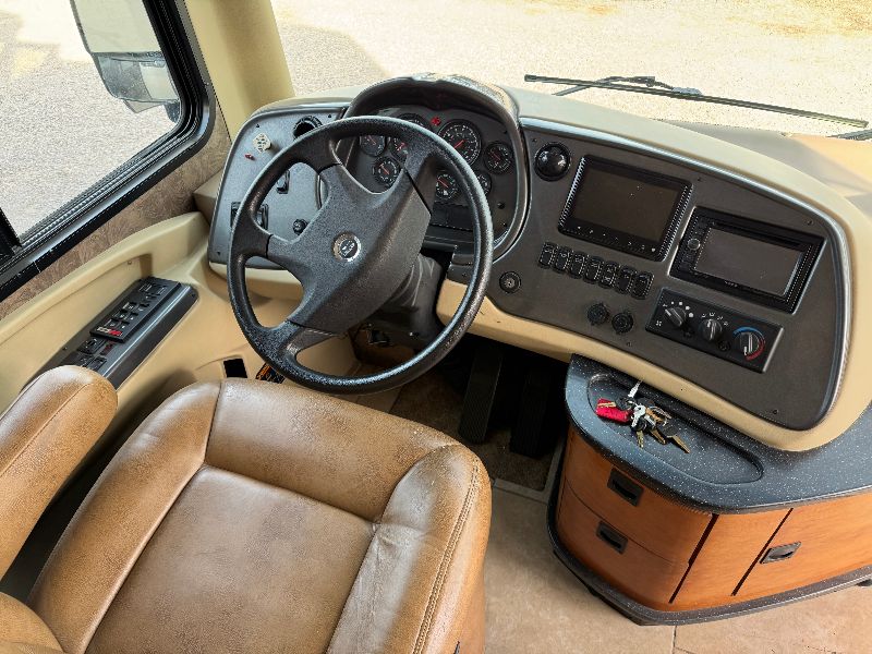 2015 Tiffin Allegro Red 38 QBA - Image 3
