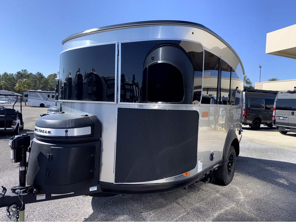 2026 AIRSTREAM Basecamp 20XE - Image 2