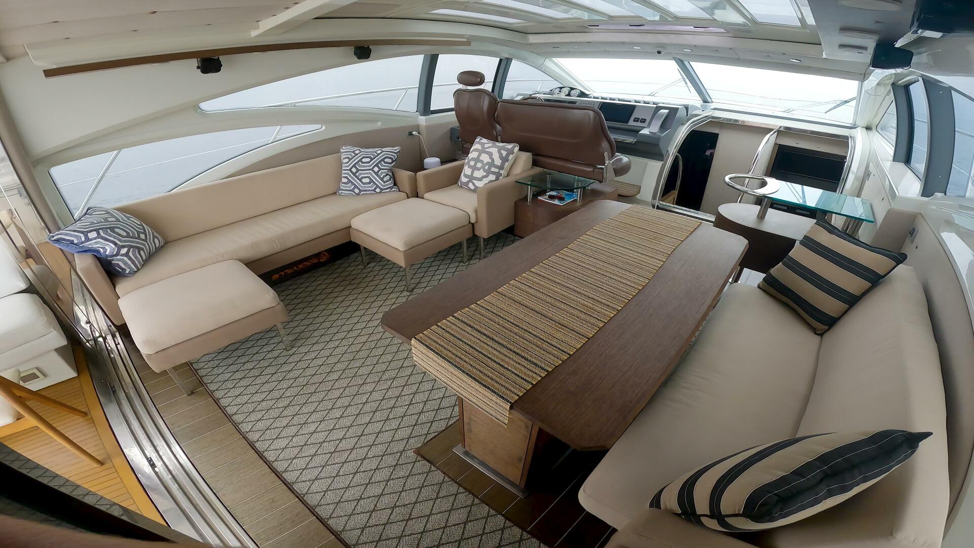 2011 Azimut 68S - Image 7
