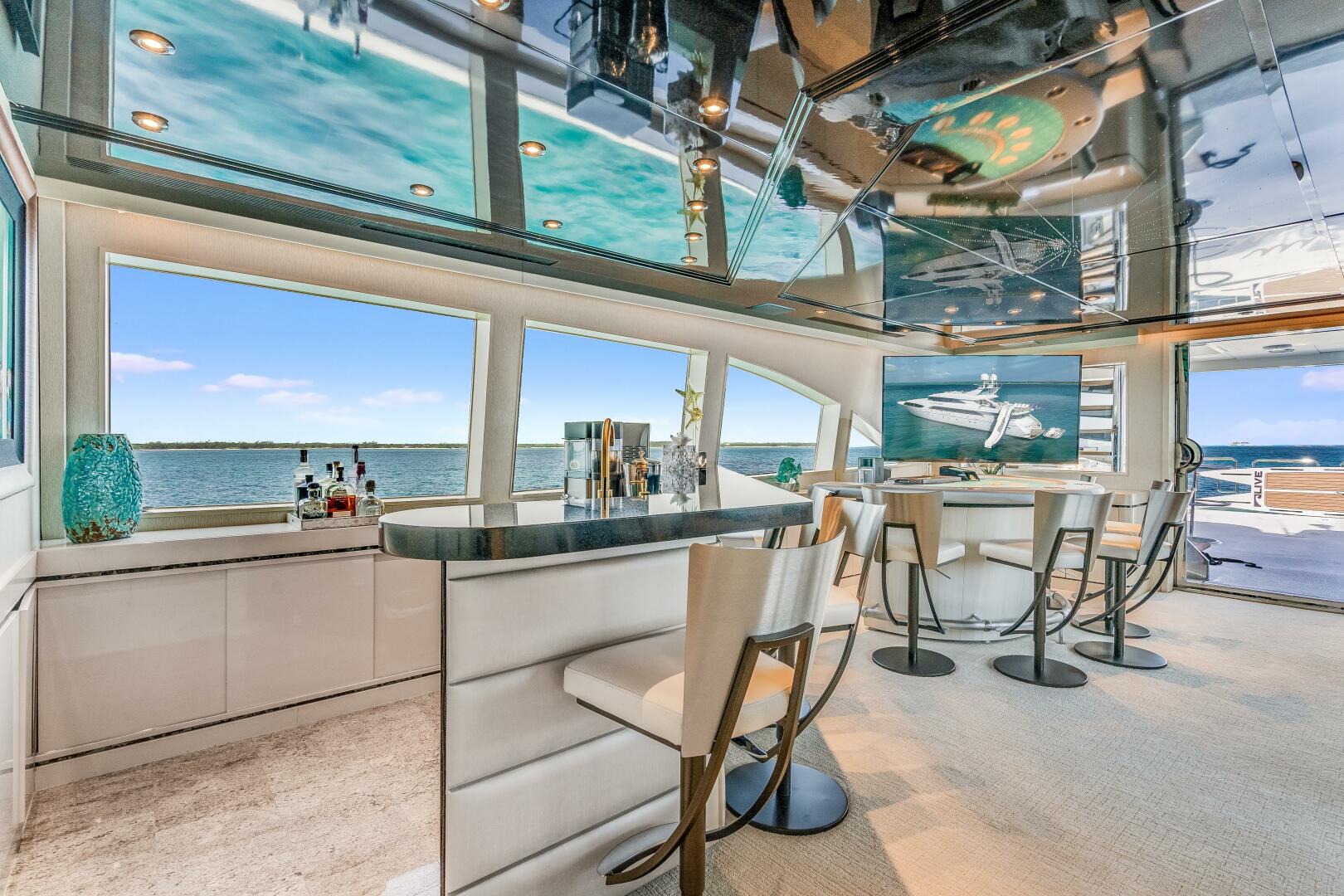2001 Westship Skylounge - Image 43