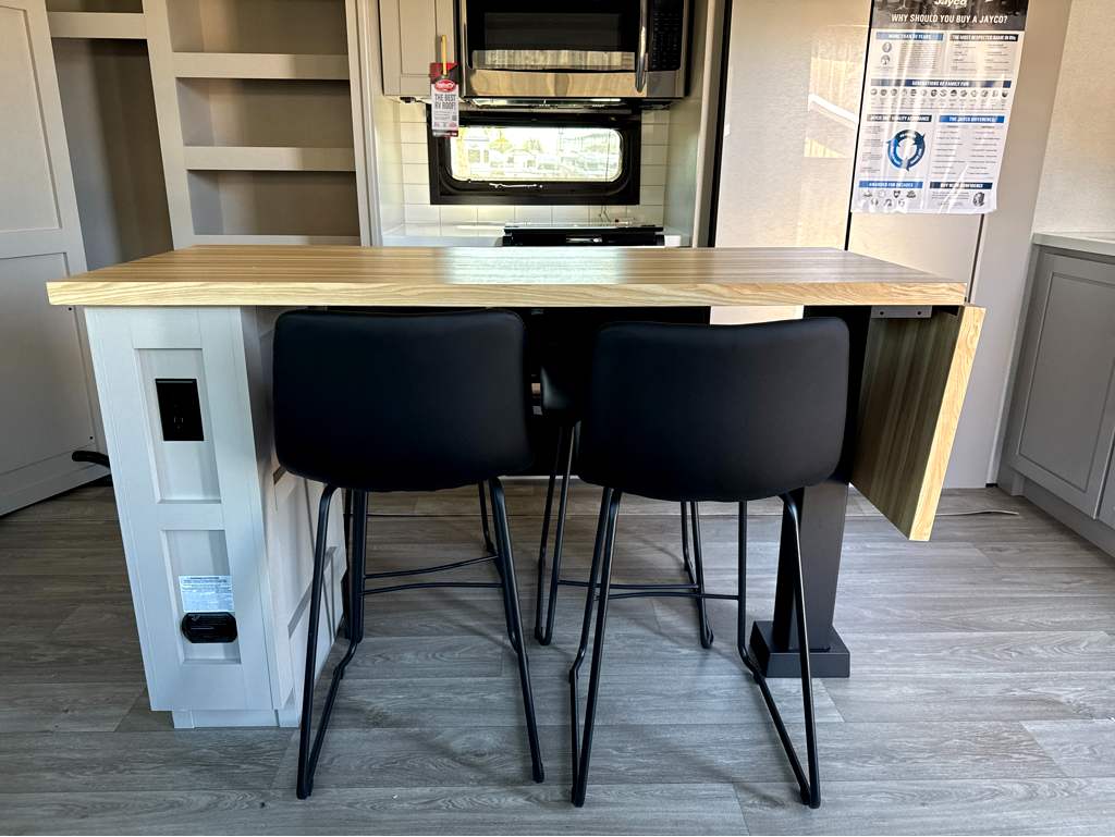 2027 JAYCO NORTH POINT 375TBDB - Image 11