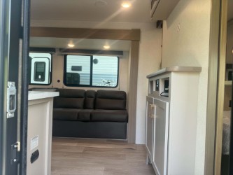 2027 Jayco Jay Flight SLX 261BHS - Image 5