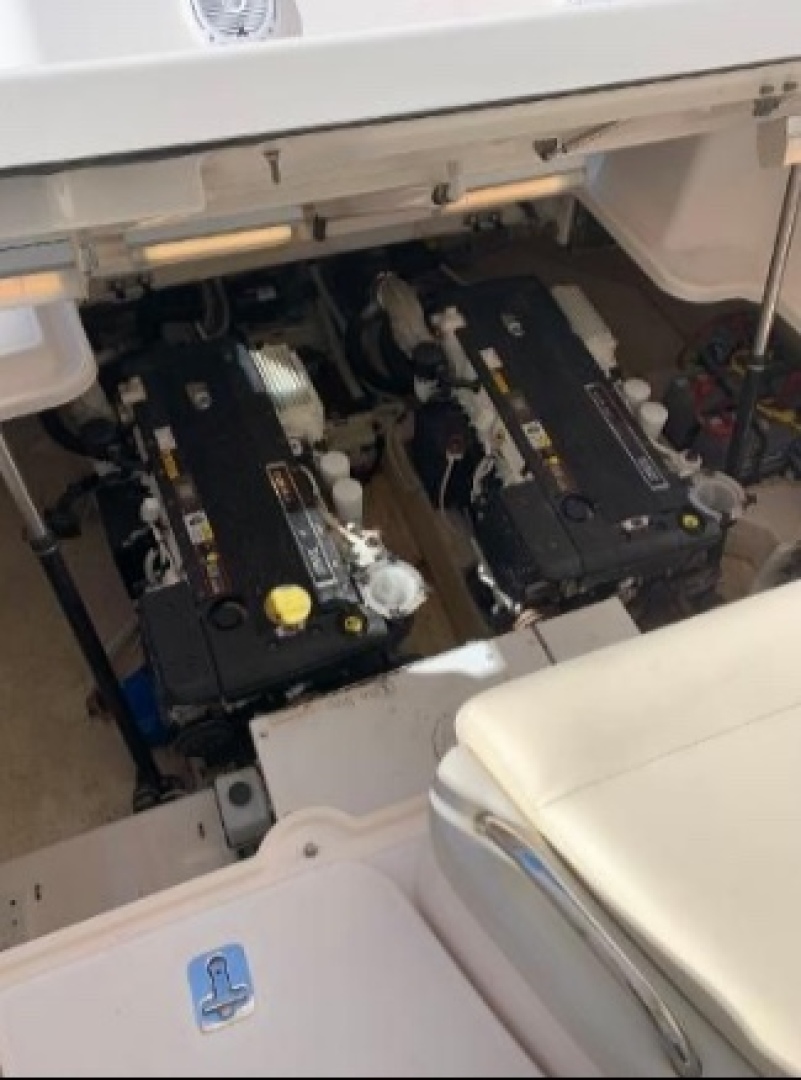 2008 Tiara Yachts 3900 Sovran - Image 24