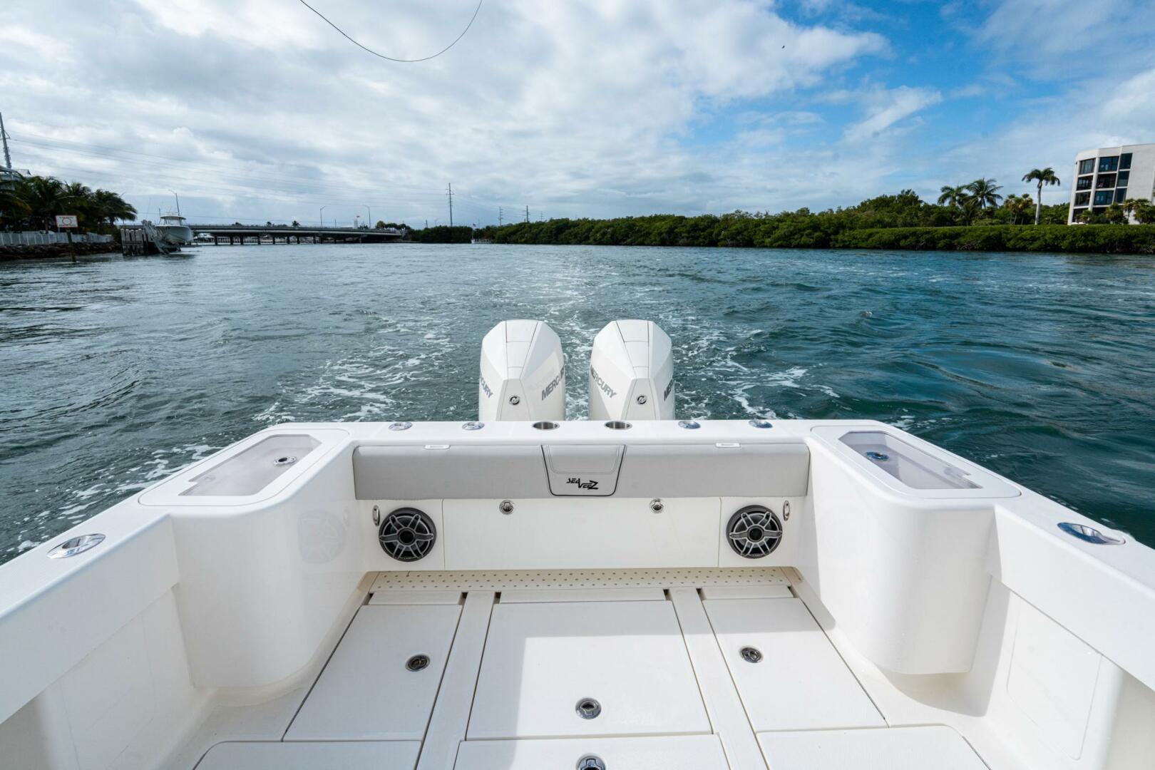 2024 SeaVee 322z - Image 43