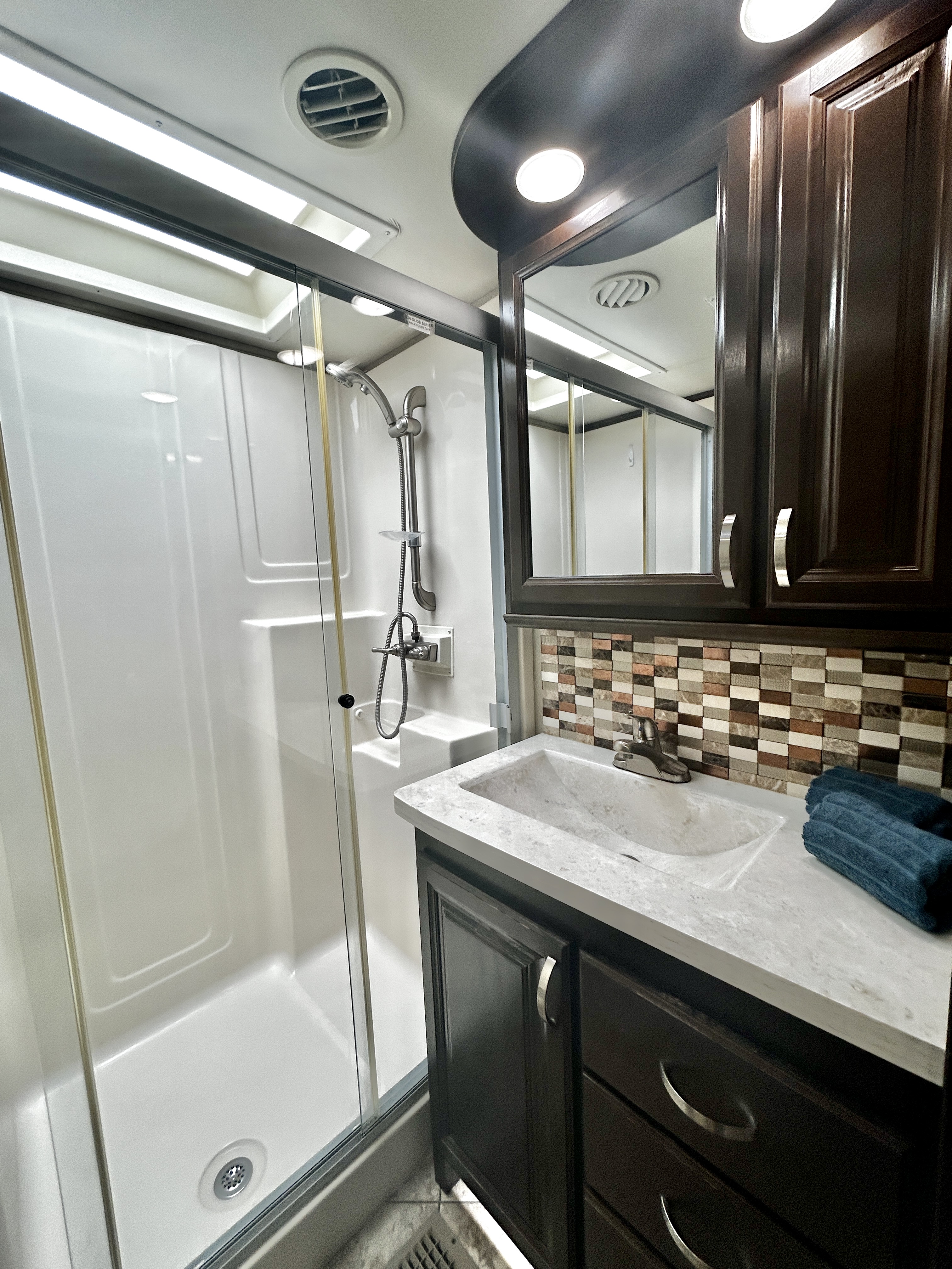 2017 Forest River Riverstone 38TS - Image 16