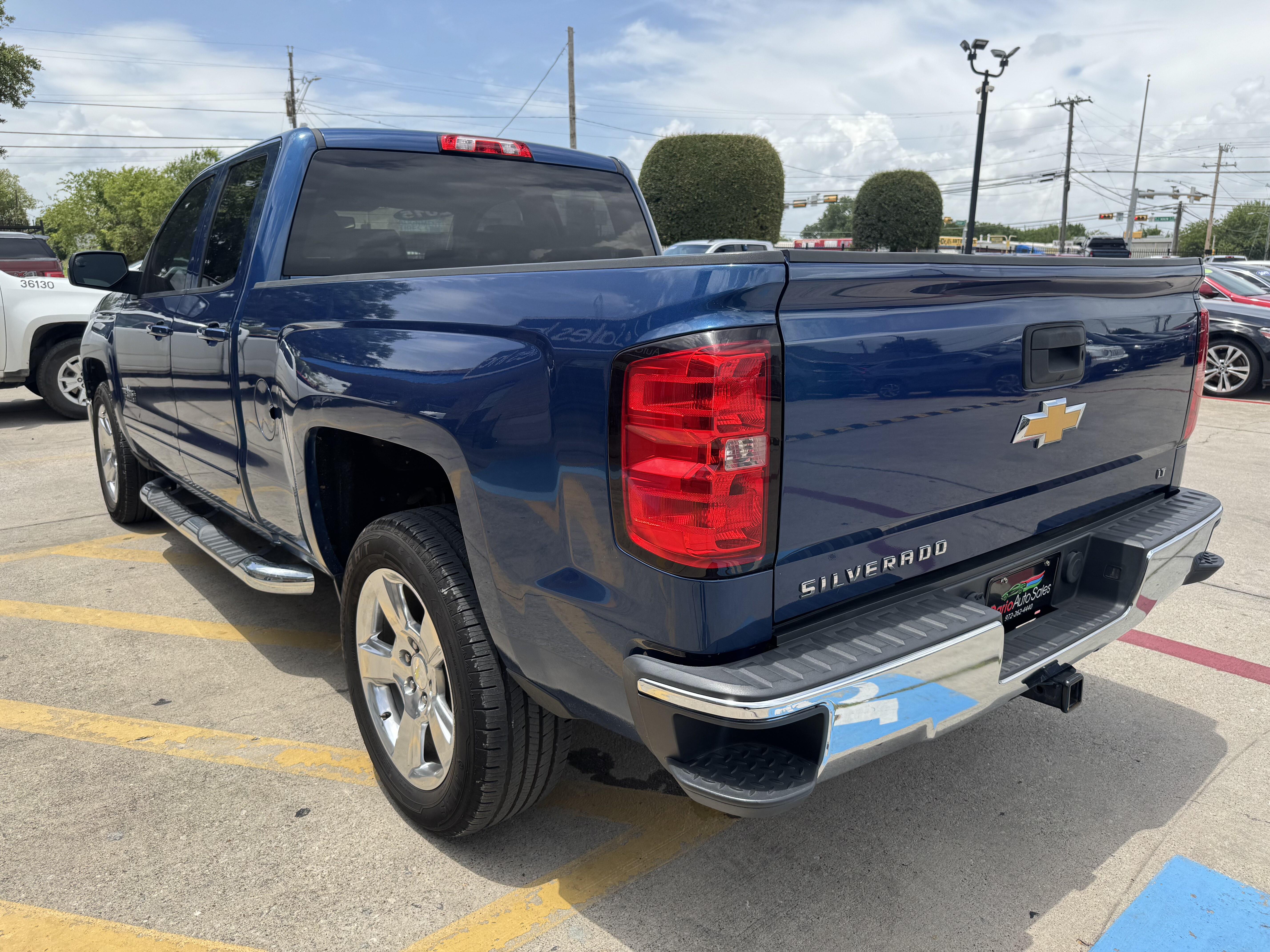 2015 Chevrolet Silverado 1500-V8 Extended Cab LT 2WD - Image 13