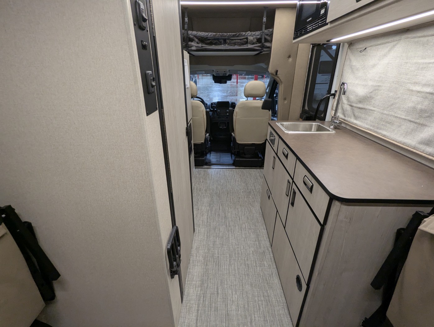 2027 Winnebago Elora 19DC - Image 27