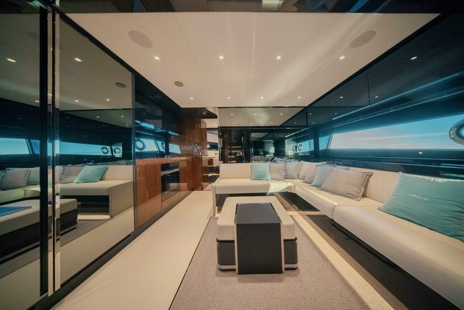2023 Riva - Image 14