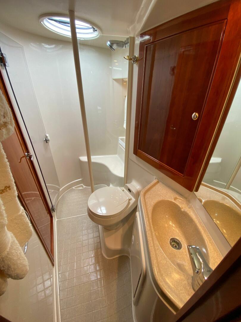 2002 Riviera 47 Excalibur - Image 18