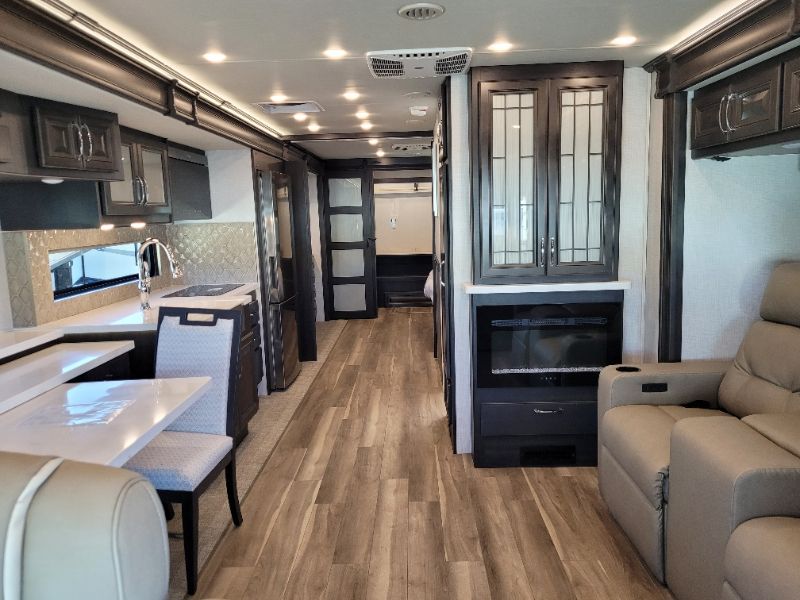 2026 Fleetwood Frontier 38RT - Image 10