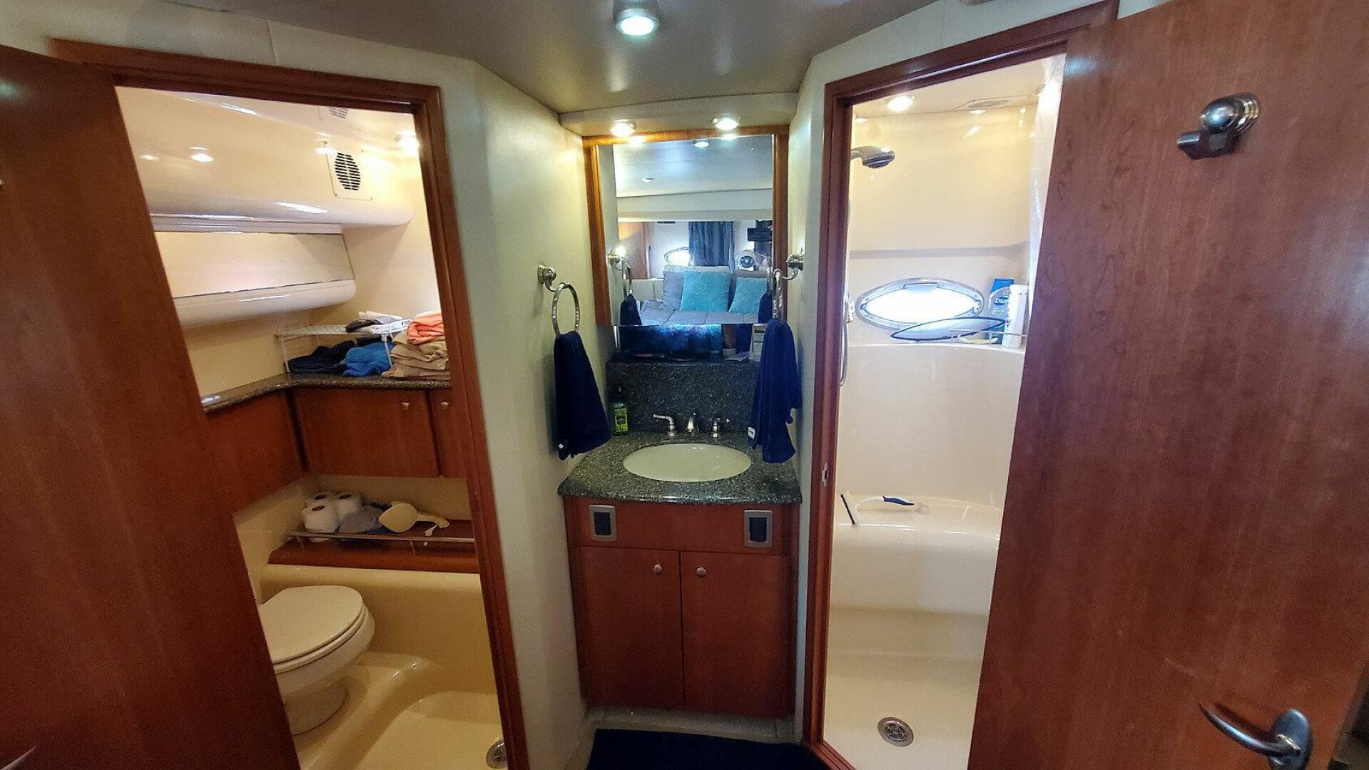 2004 Meridian 408 - Image 27