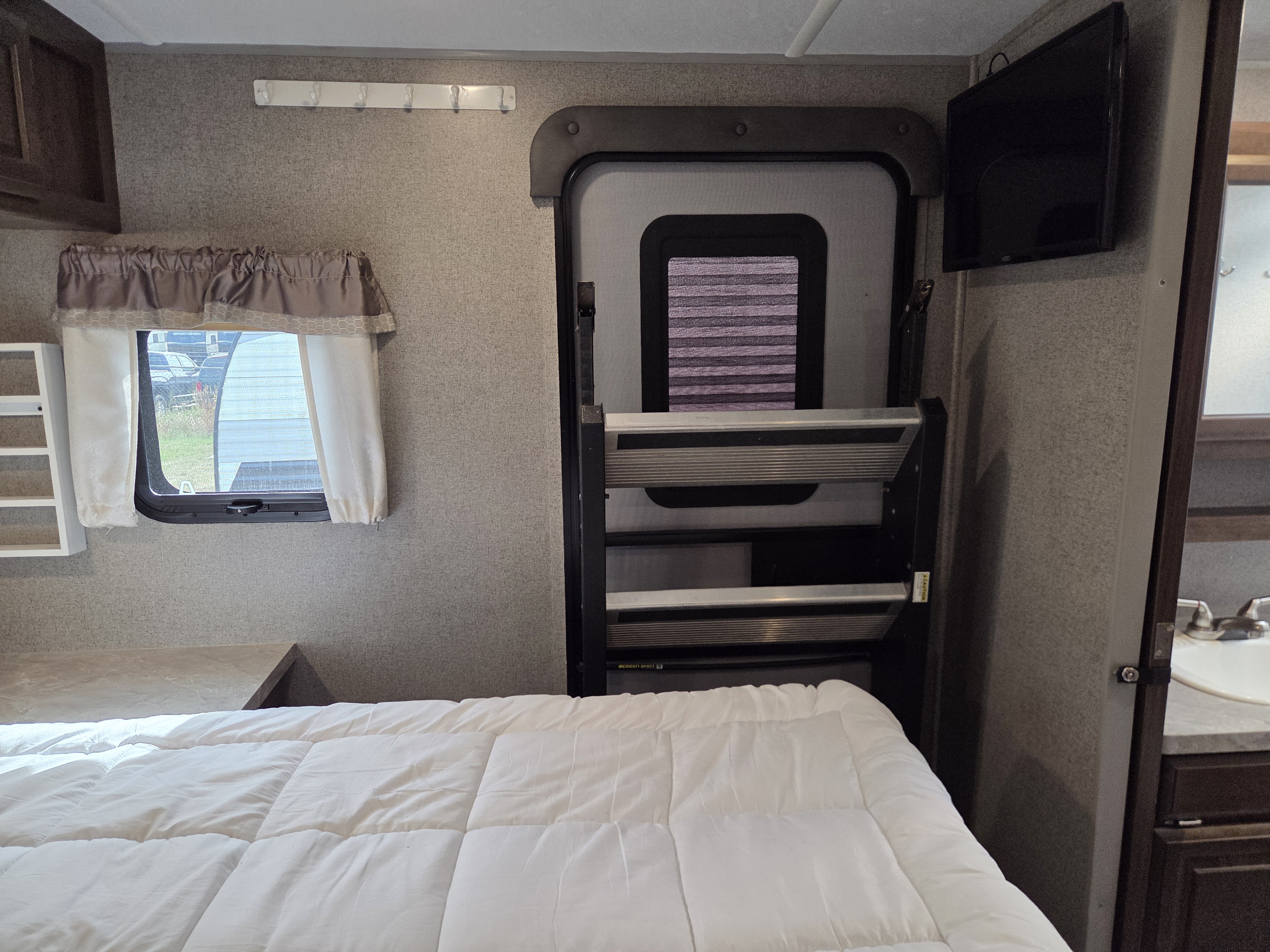 2020 Forest River Flagstaff Super Lite 26RLSW - Image 21