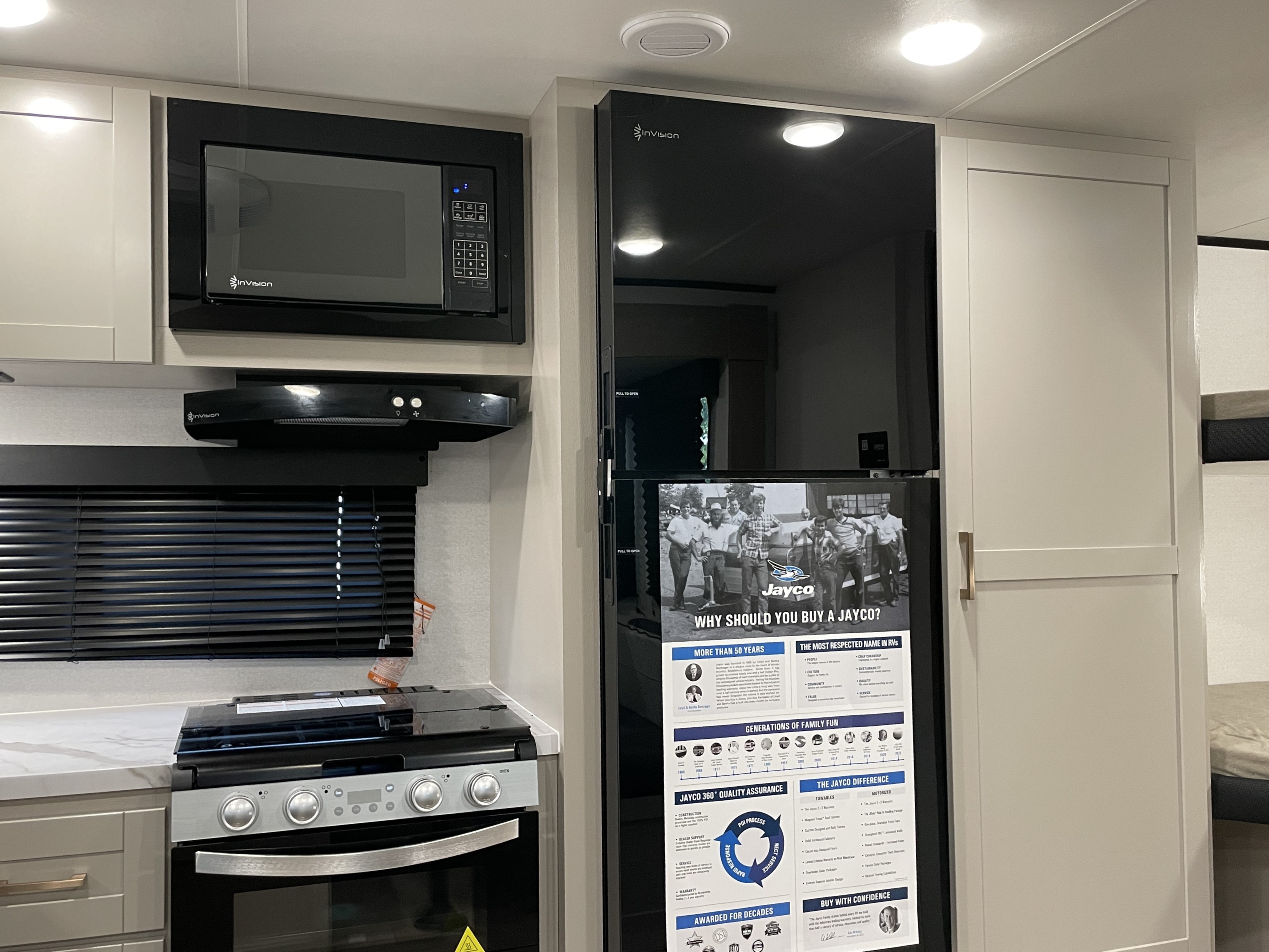 2027 Jayco Jay Feather SL 26BHSL - Image 15