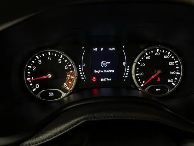 2023 Jeep Renegade Utility 4D Latitude 4WD - Image 15