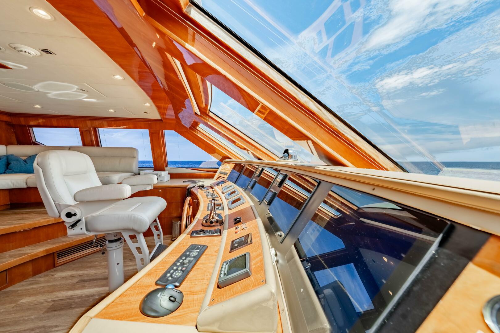 2009 Hargrave Raised Pilothouse - Image 22