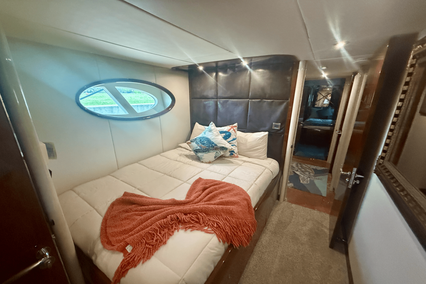 2005 68 FLYBRIDGE - Image 35