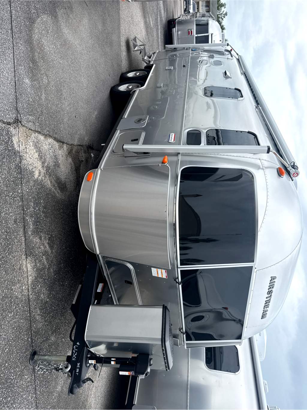 2027 Airstream International 25FB - Image 1