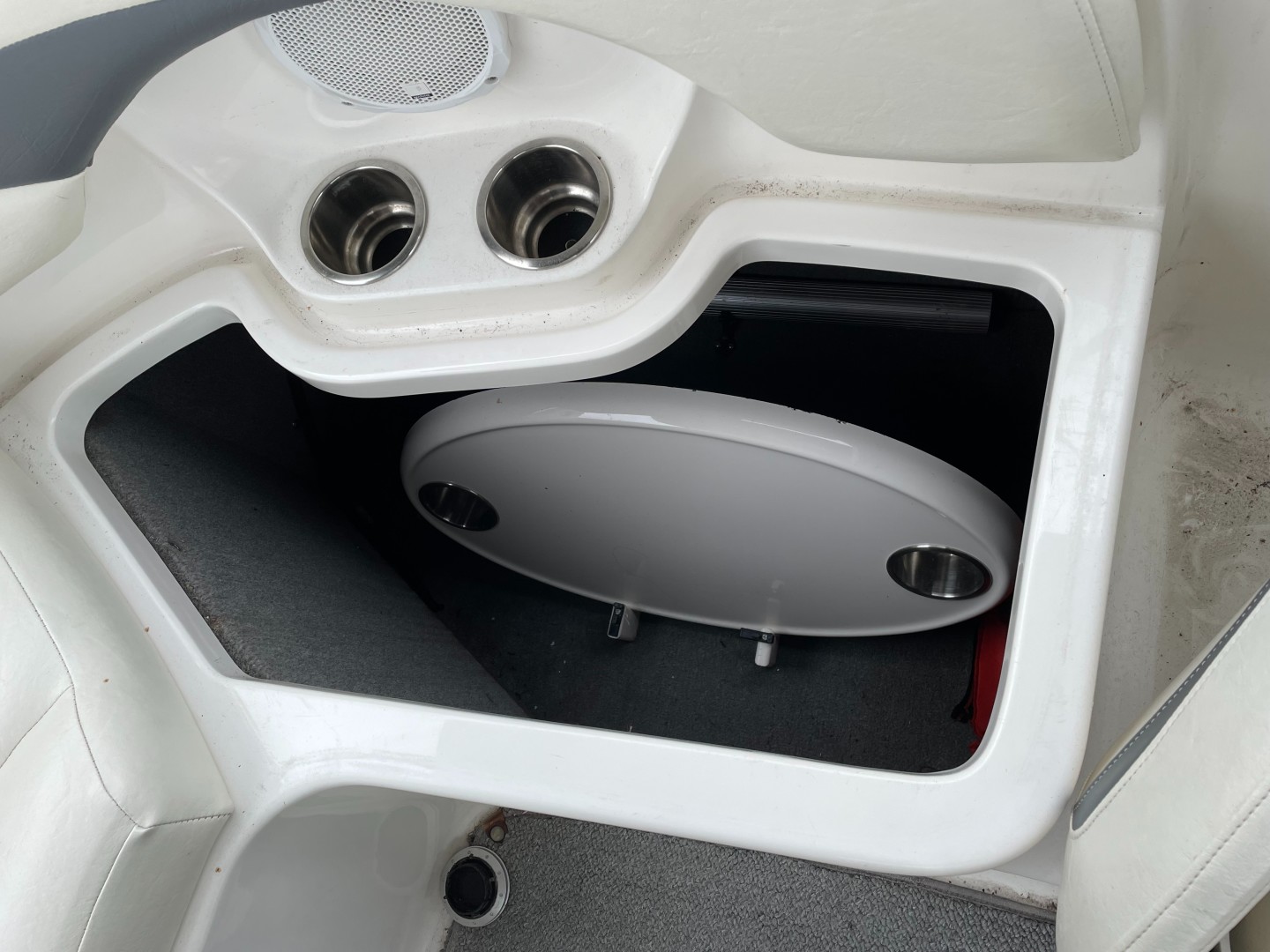 2005 Chaparral 236 Sunesta - Image 17