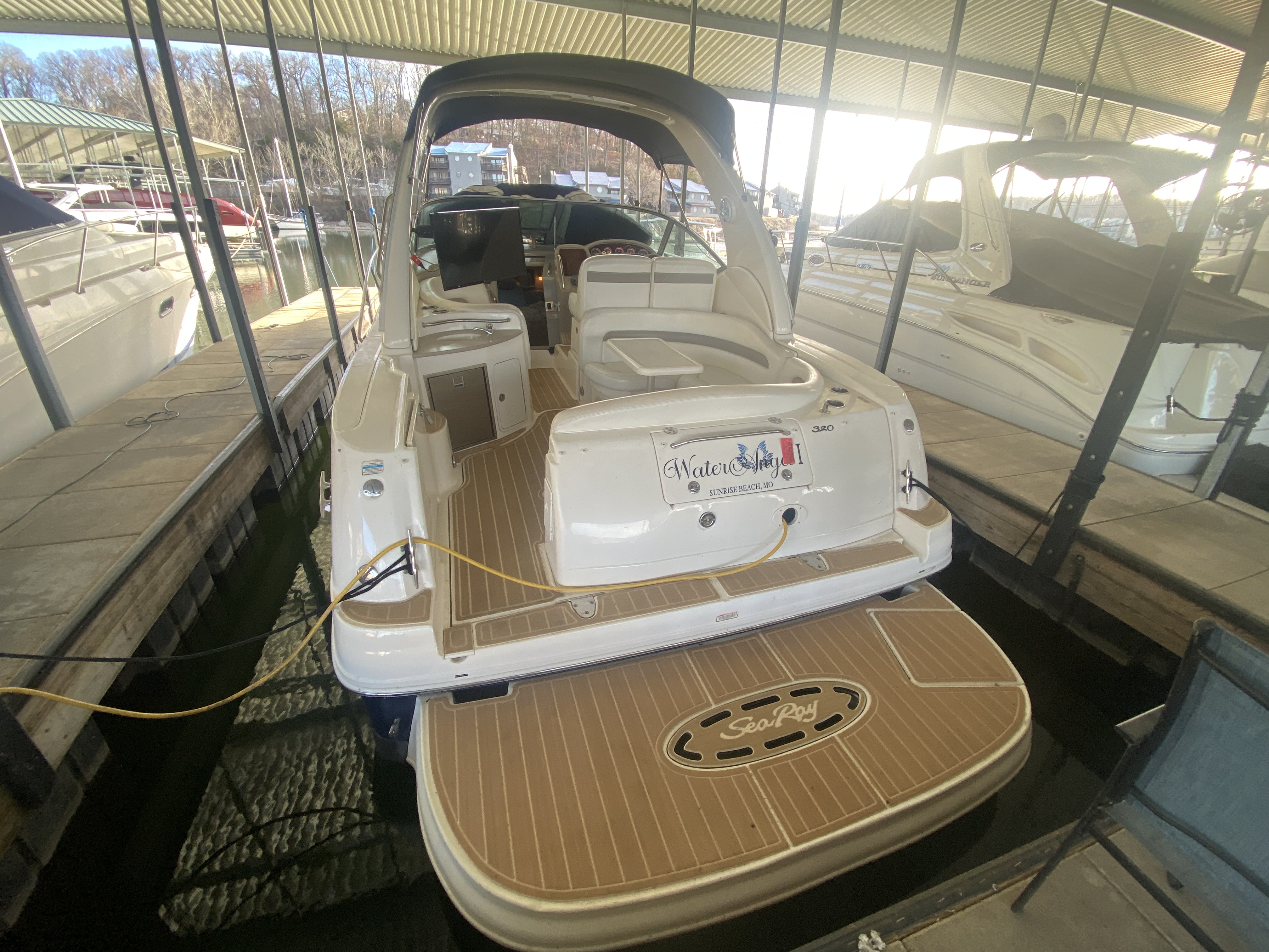 2004 Sea Ray Sundancer 320 - Image 14