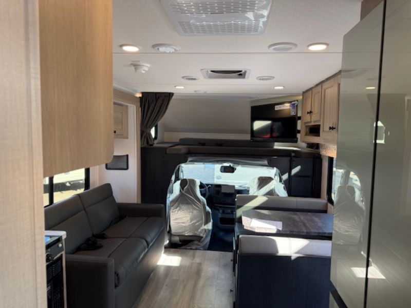 2026 Forest River Sunseeker 2860DSF - Image 15