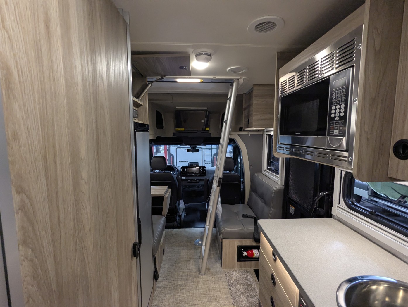 2027 Winnebago EKKO Sprinter 23B – Pop Top AWD - Image 40