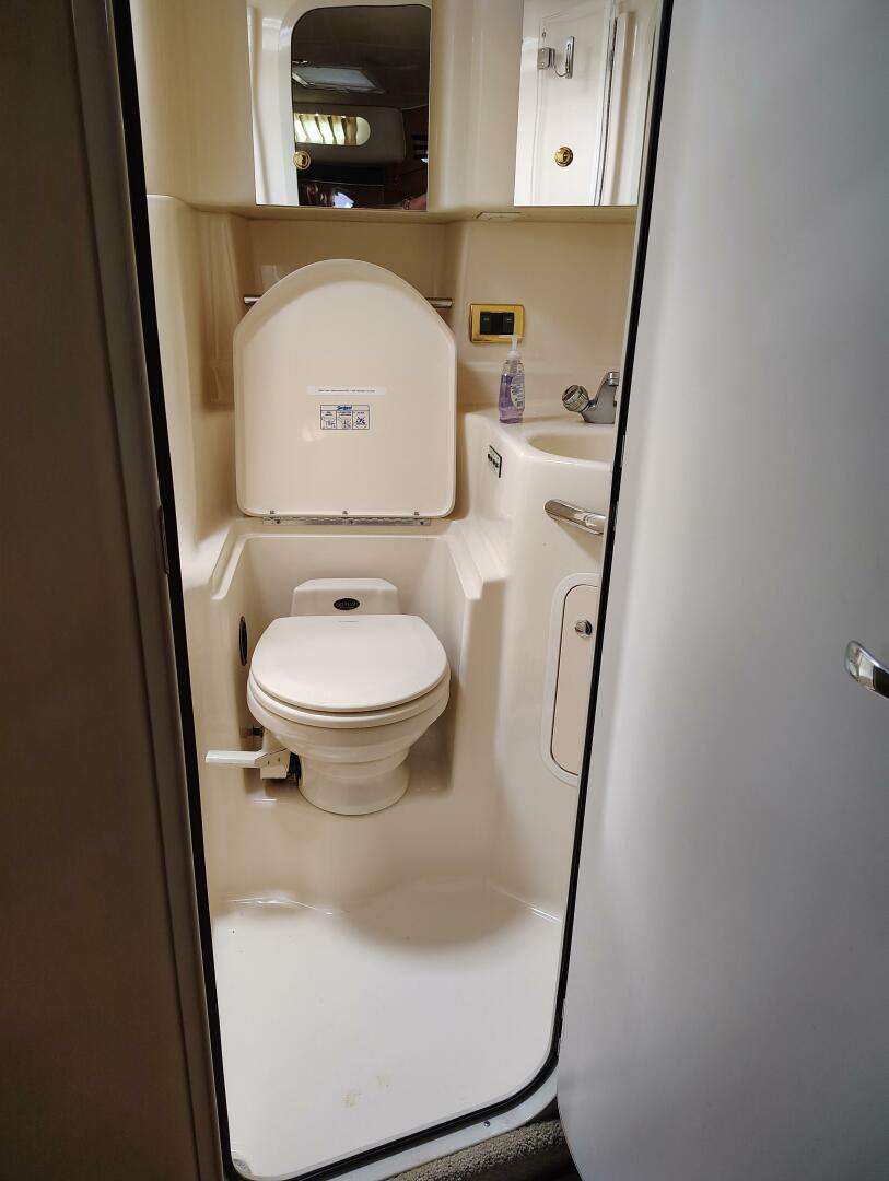 2001 Sea Ray Sun-Dancer - Image 17