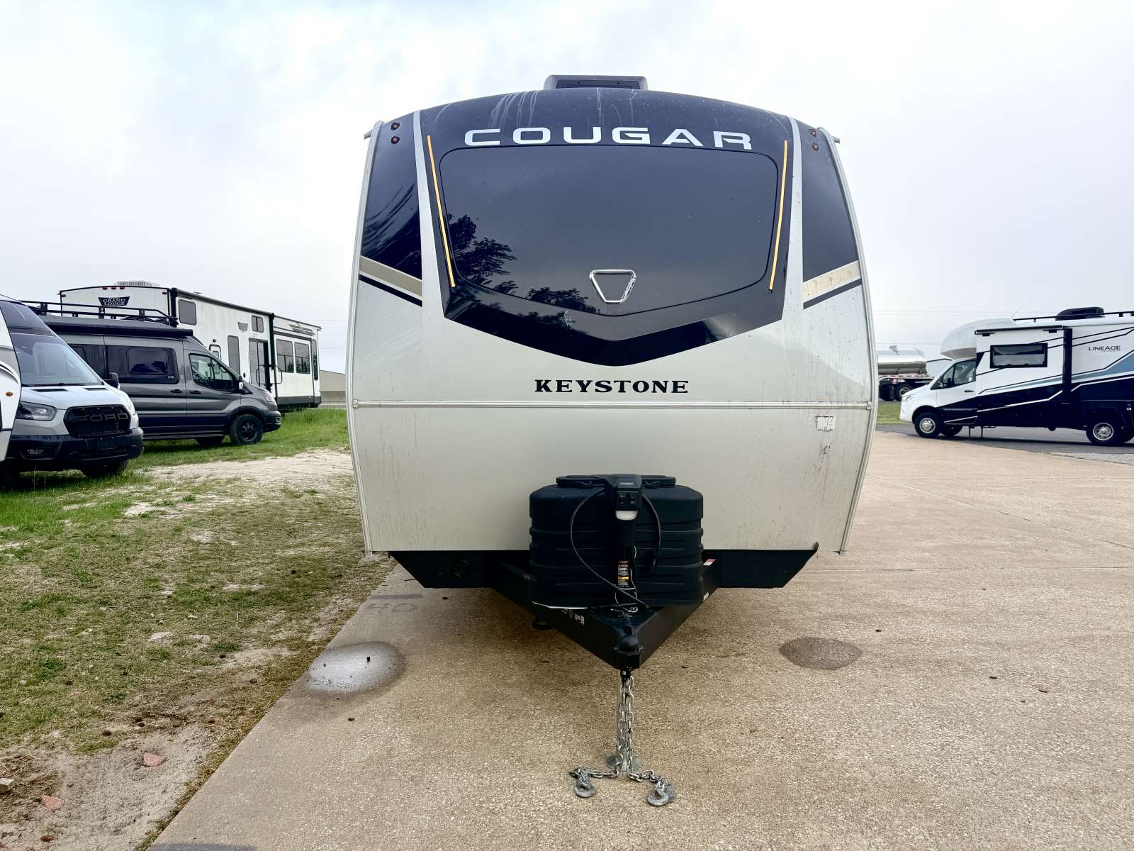 2026 Keystone Cougar Half-Ton 26LBW - Image 3