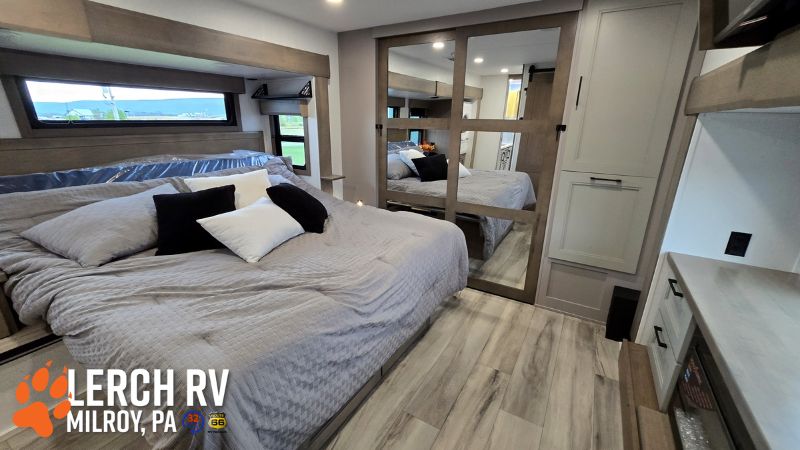 2026 KZ RV Durango Gold G384MSQ - Image 48