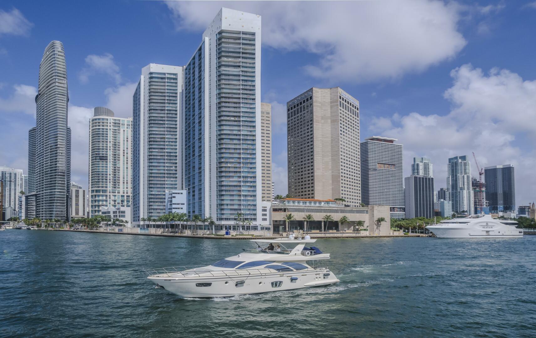 2008 Azimut 75 - Image 46