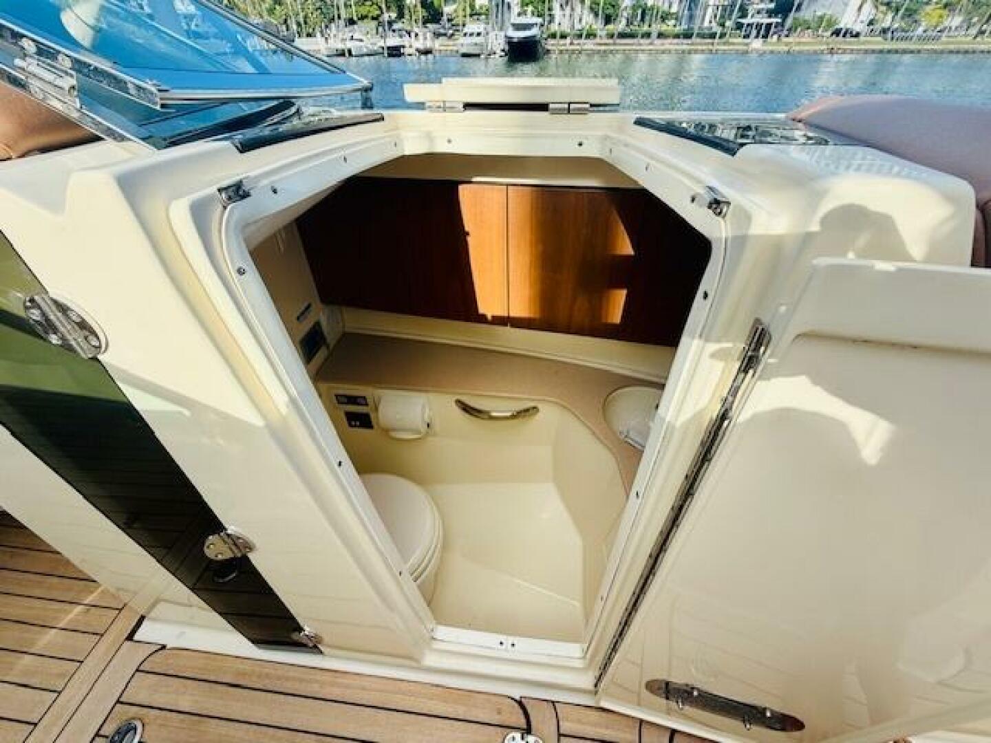 2015 Chris-Craft Launch 32 - Image 40